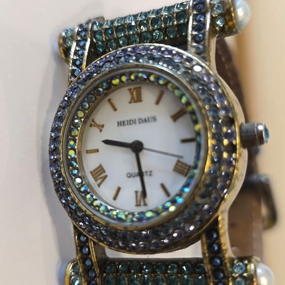 🍃 Heidi Duas women's watch - Picture 3 of 5